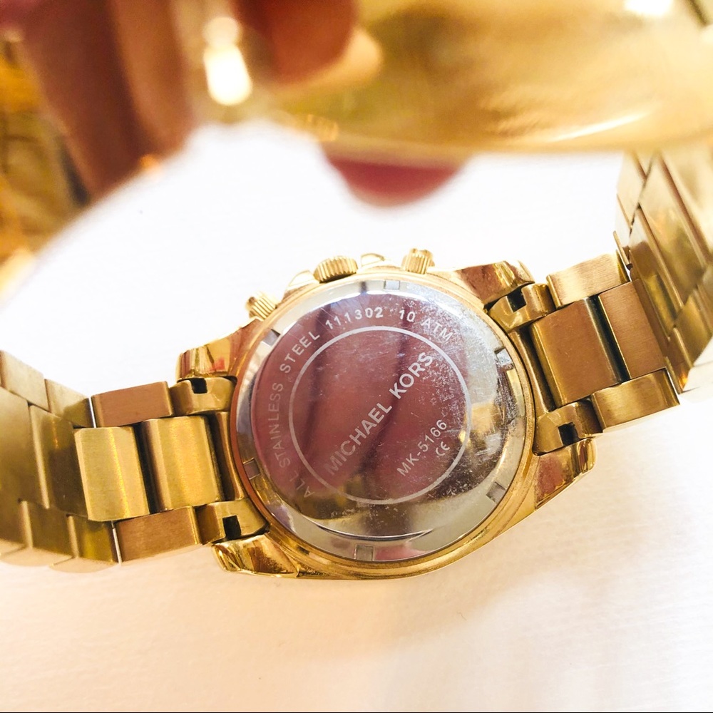 Michael Kors Gold Watch - Picture 7 of 7